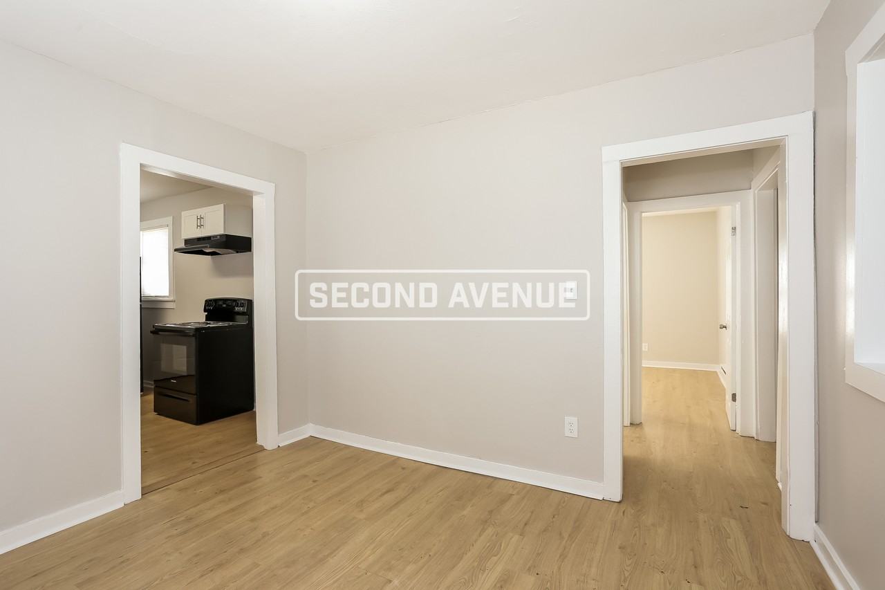 1934 W 6th St - Photo 6 of 21