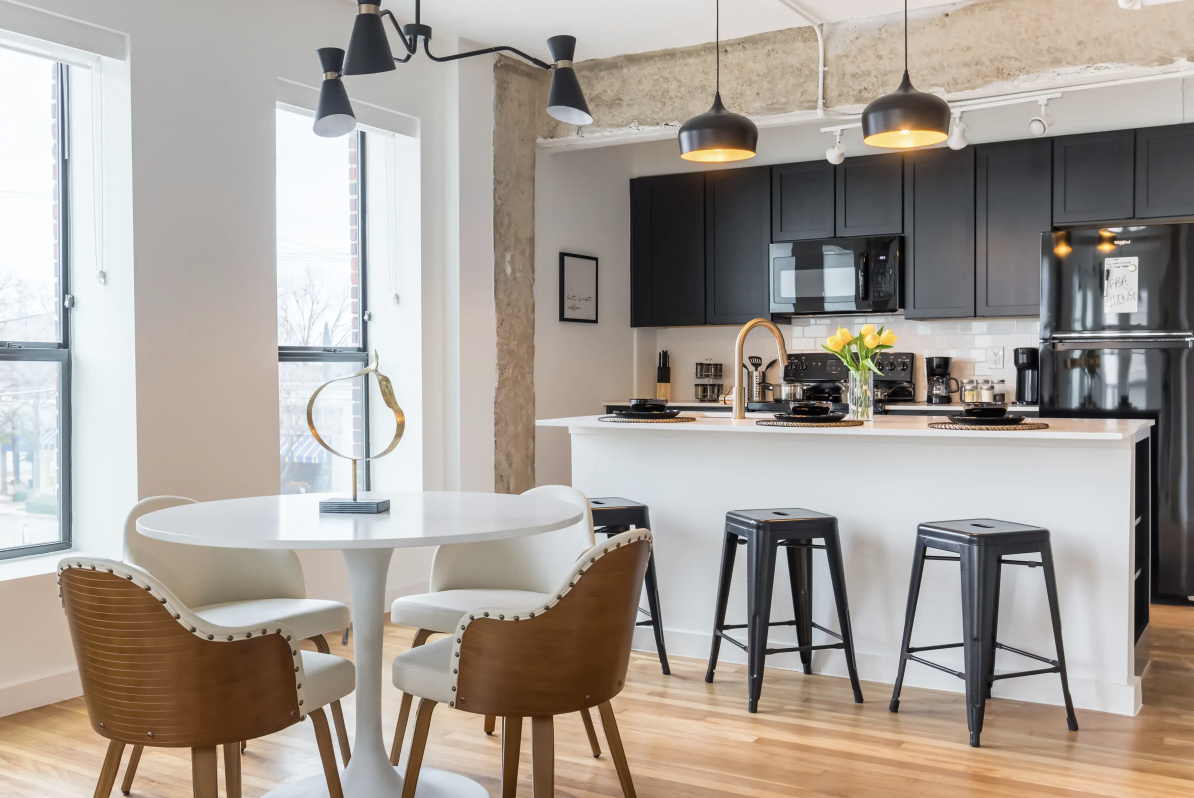 The Argyle - Photo 2 of 42