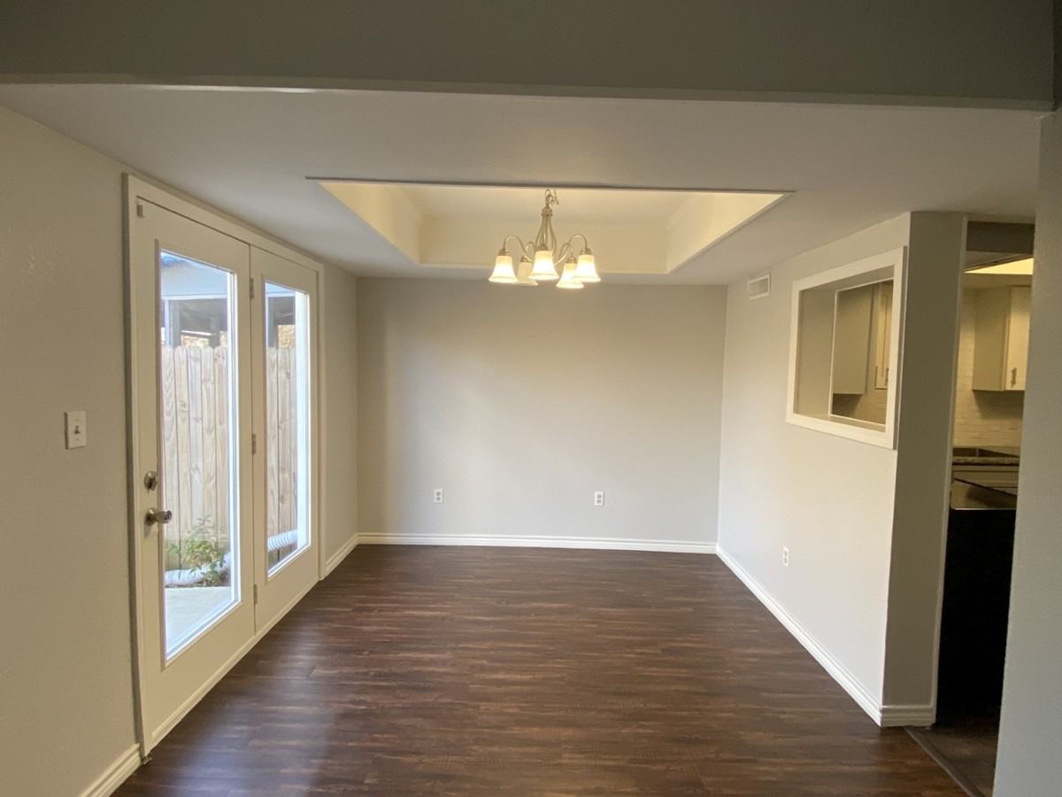 9107 S 69th East Pl #1 - Photo 4 of 18