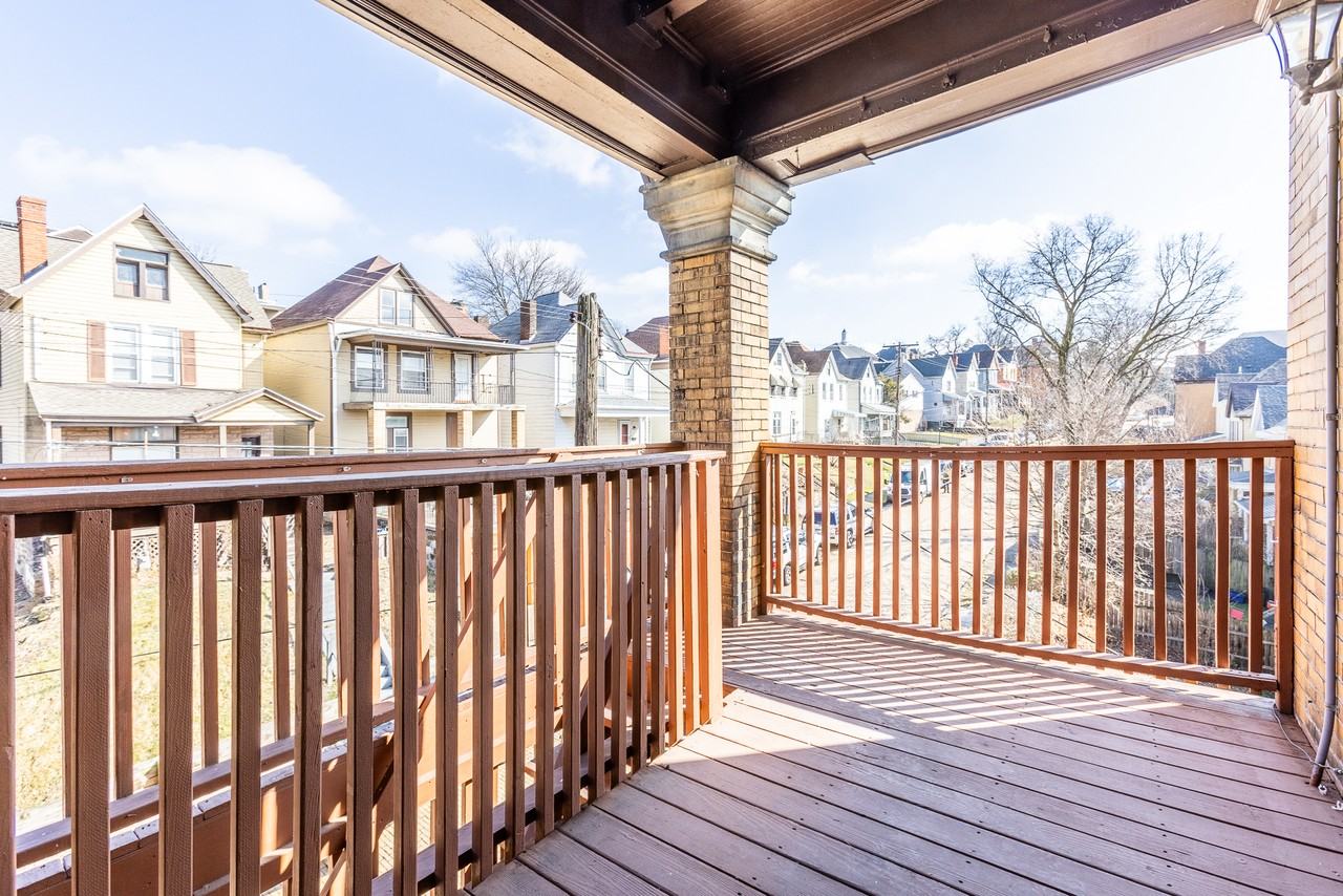 608 Taylor Ave - Photo 7 of 10