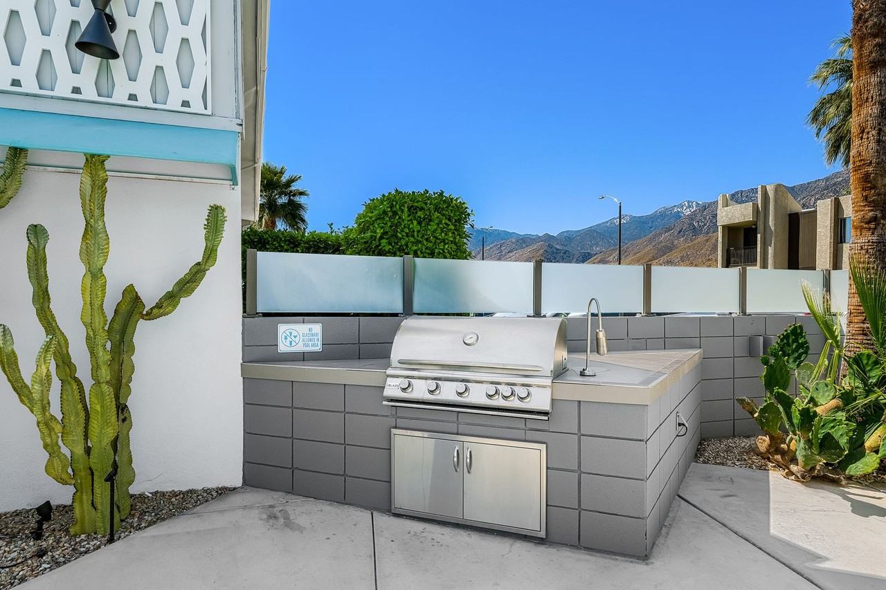 The Float - Photo 5 of 46