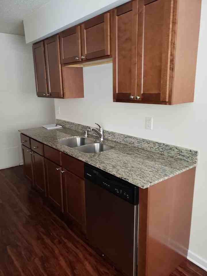 Riverwood 6425 - Photo 3 of 10