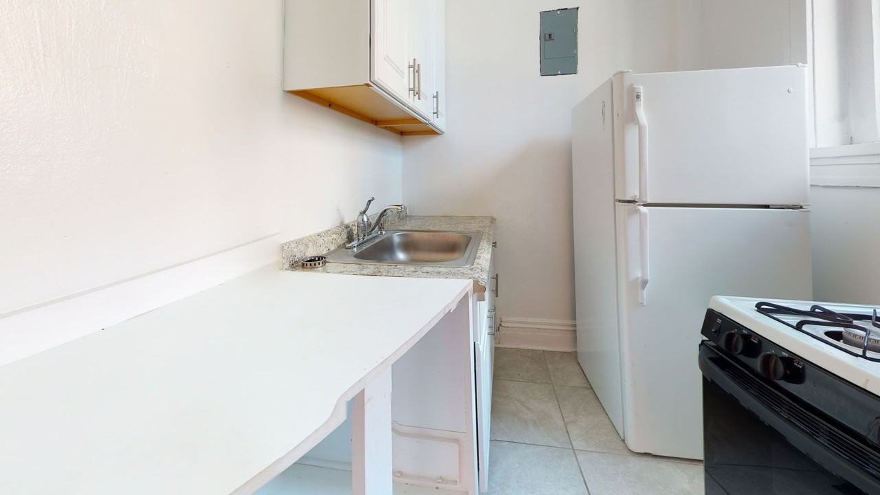 24 East Madison Street - 4162 - Photo 2 of 6