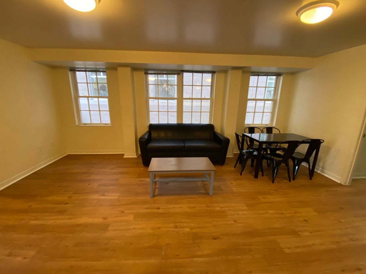 1115 Willard - Photo 2 of 12