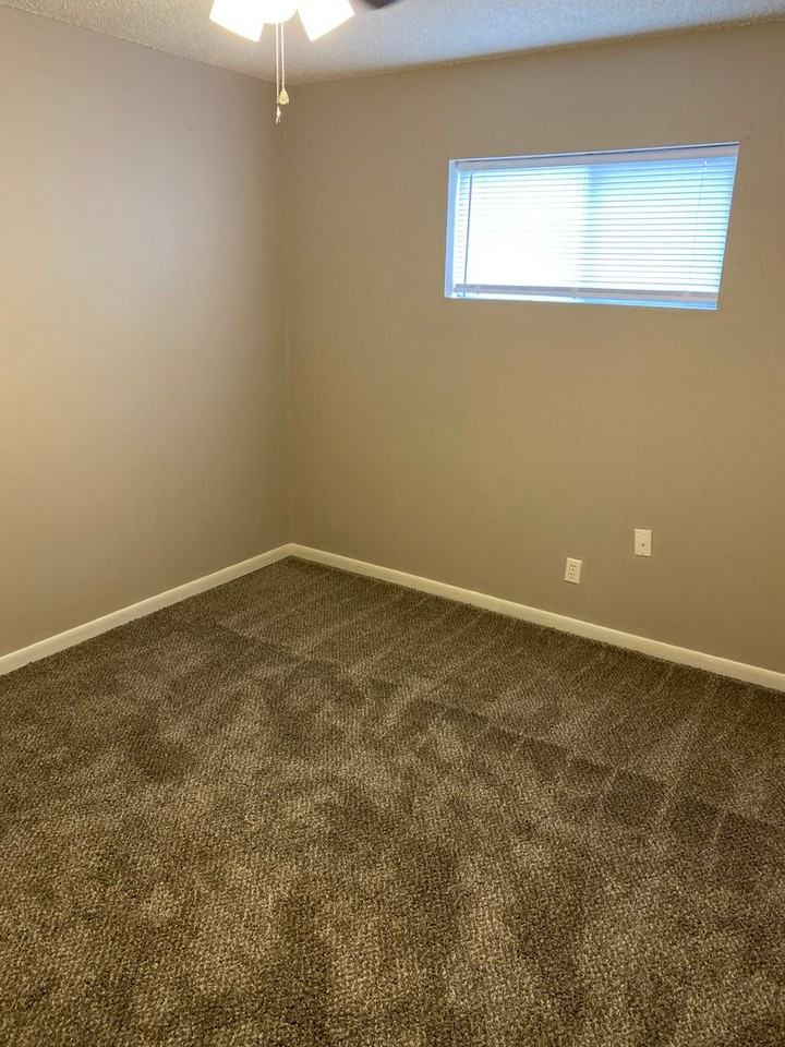 La Place Avenue H - Photo 2 of 7