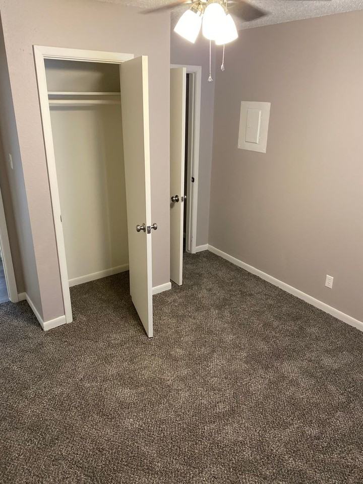 La Place Avenue H - Photo 3 of 7