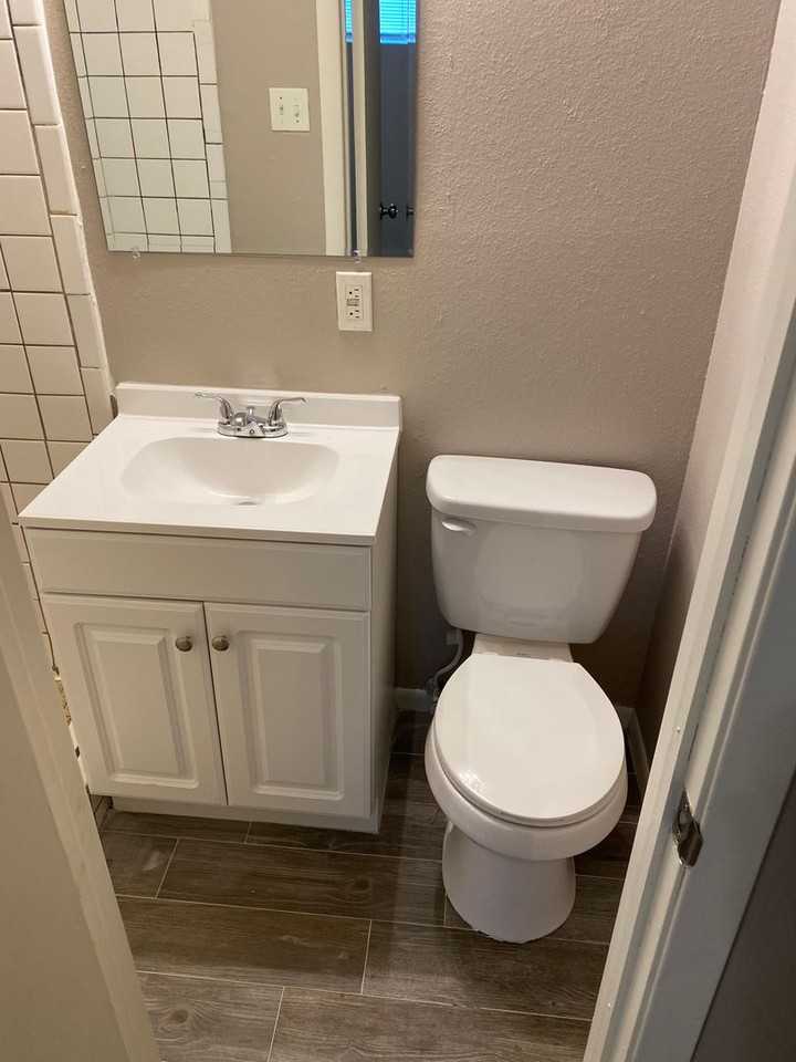 La Place Avenue H - Photo 4 of 7