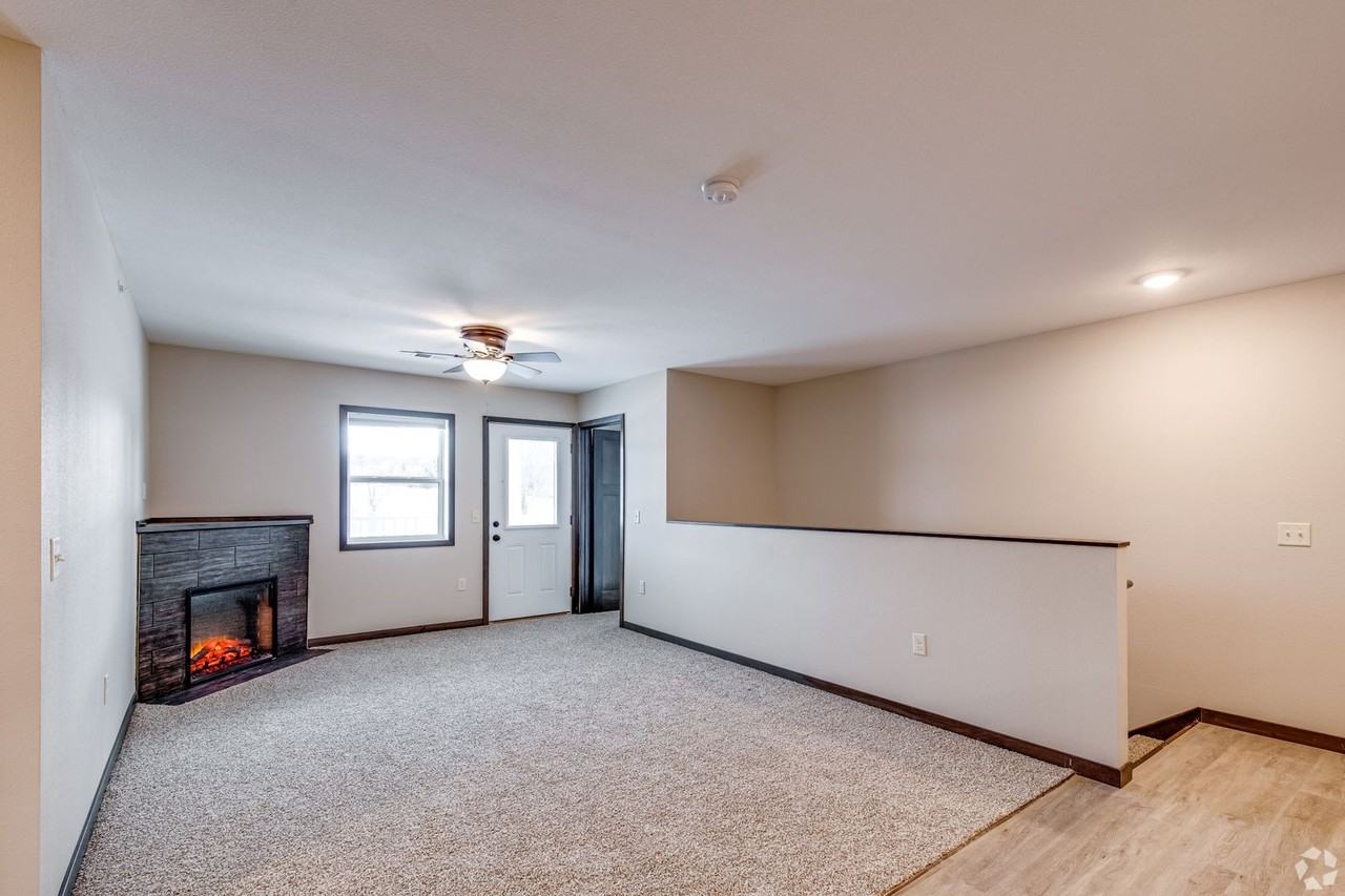 Peregrine Bldg. 07 - Photo 3 of 50