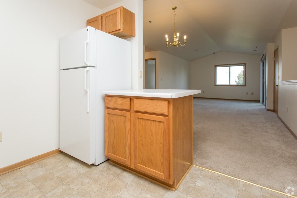 Chapel Hill Apartments - Photo 5 of 48