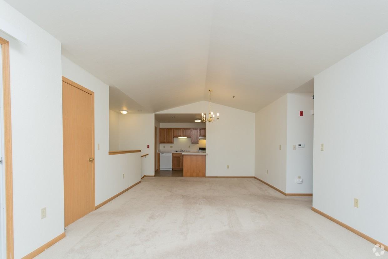 Chapel Hill Apartments - Photo 6 of 48