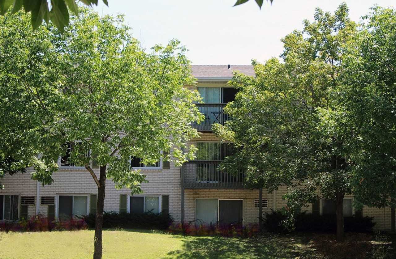 Virginian Apartments - Photo 3 of 33