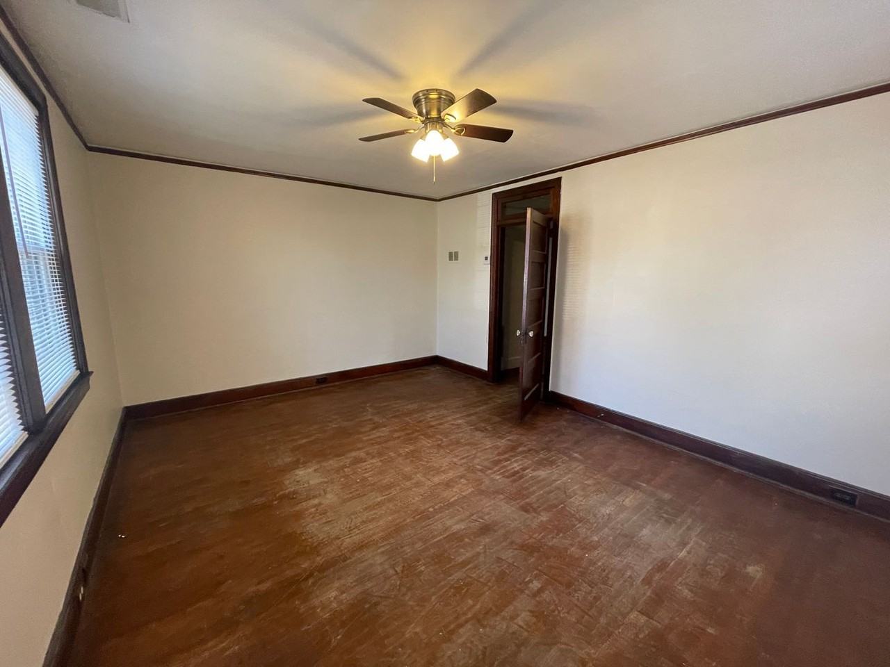 718 & 720 Cedar Terrace - Photo 2 of 6
