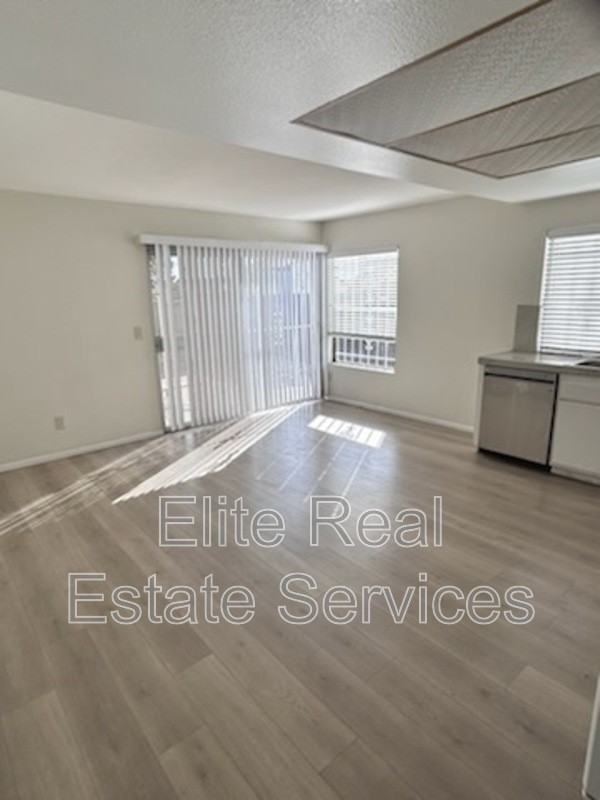 3110 Manos Dr - Photo 4 of 13