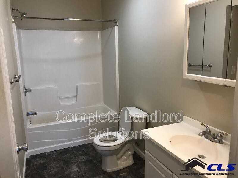 828 N 12th St - Photo 3 of 12