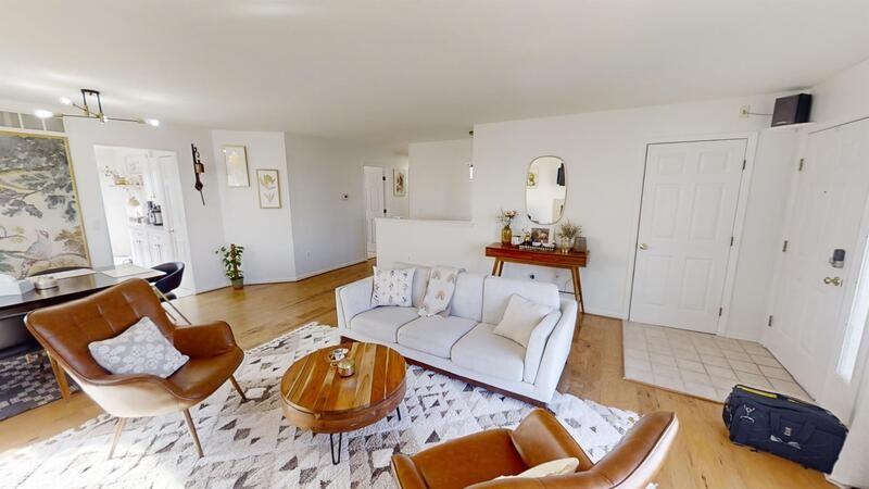 3982 Bridle Pass - Photo 5 of 31