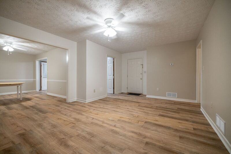1151 Brookwood Dr - Photo 2 of 23