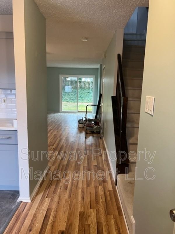 28 Van Buren Pl - Photo 2 of 26