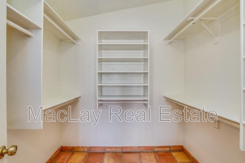 15851 S 30th Pl - Photo 4 of 18