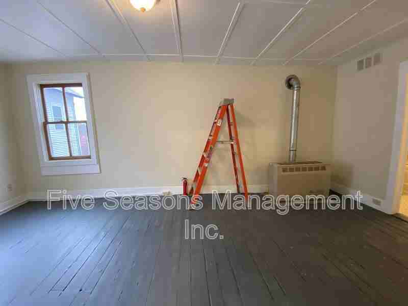 48 Murray St - Photo 7 of 15