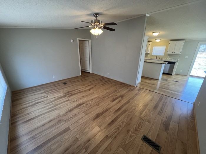 781 Wilkins Rd - Photo 3 of 16