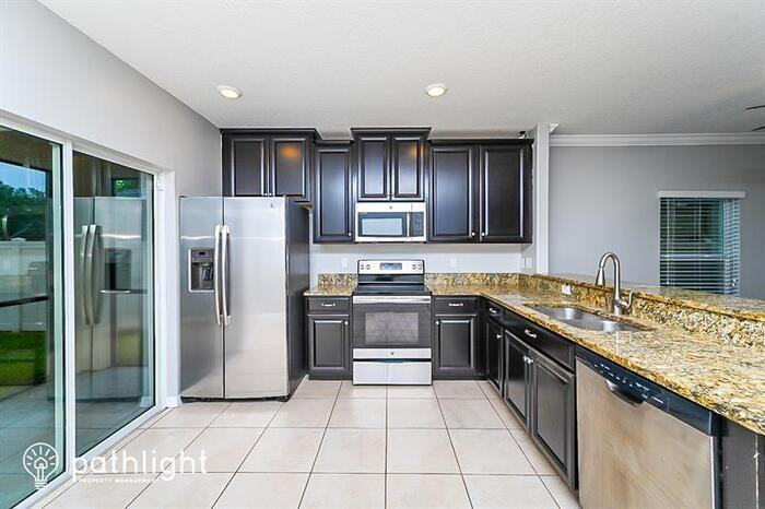 13908 Reindeer Cir - Photo 2 of 16