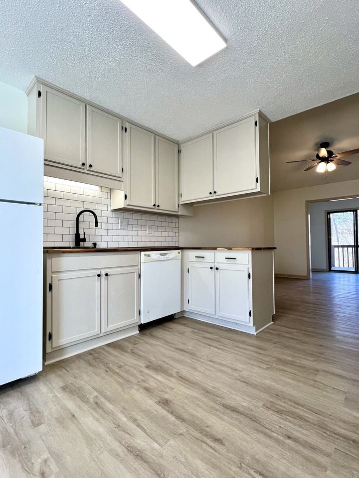 1920 Waldens Edge Way #1920 - Photo 3 of 22