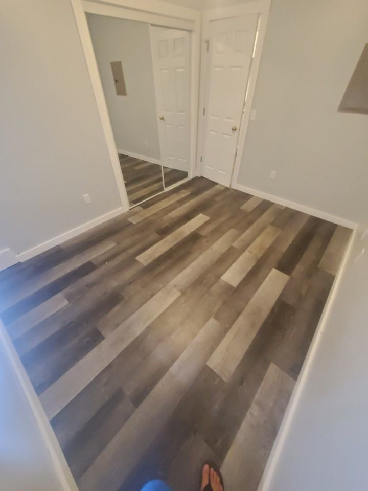 918 Denton St #6 - Photo 7 of 12