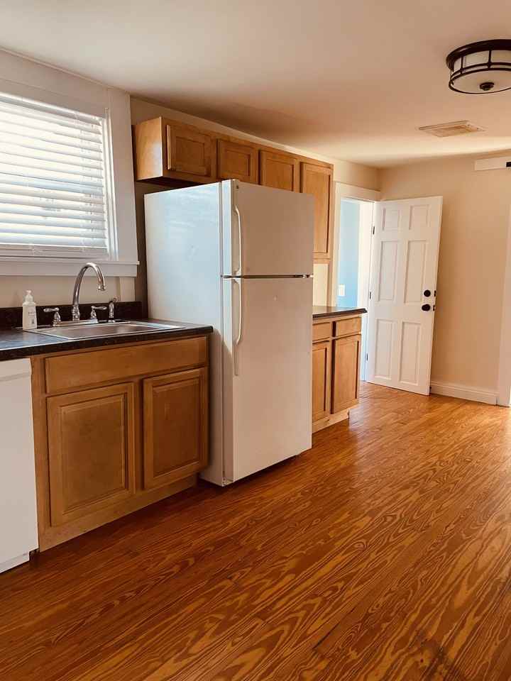 1272 W Shore Rd #2 - Photo 2 of 19