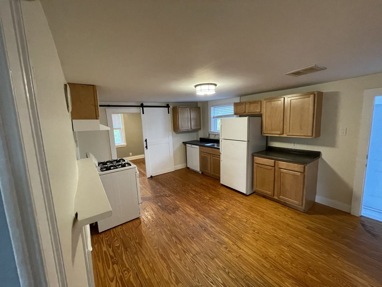 1272 W Shore Rd #2 - Photo 3 of 19