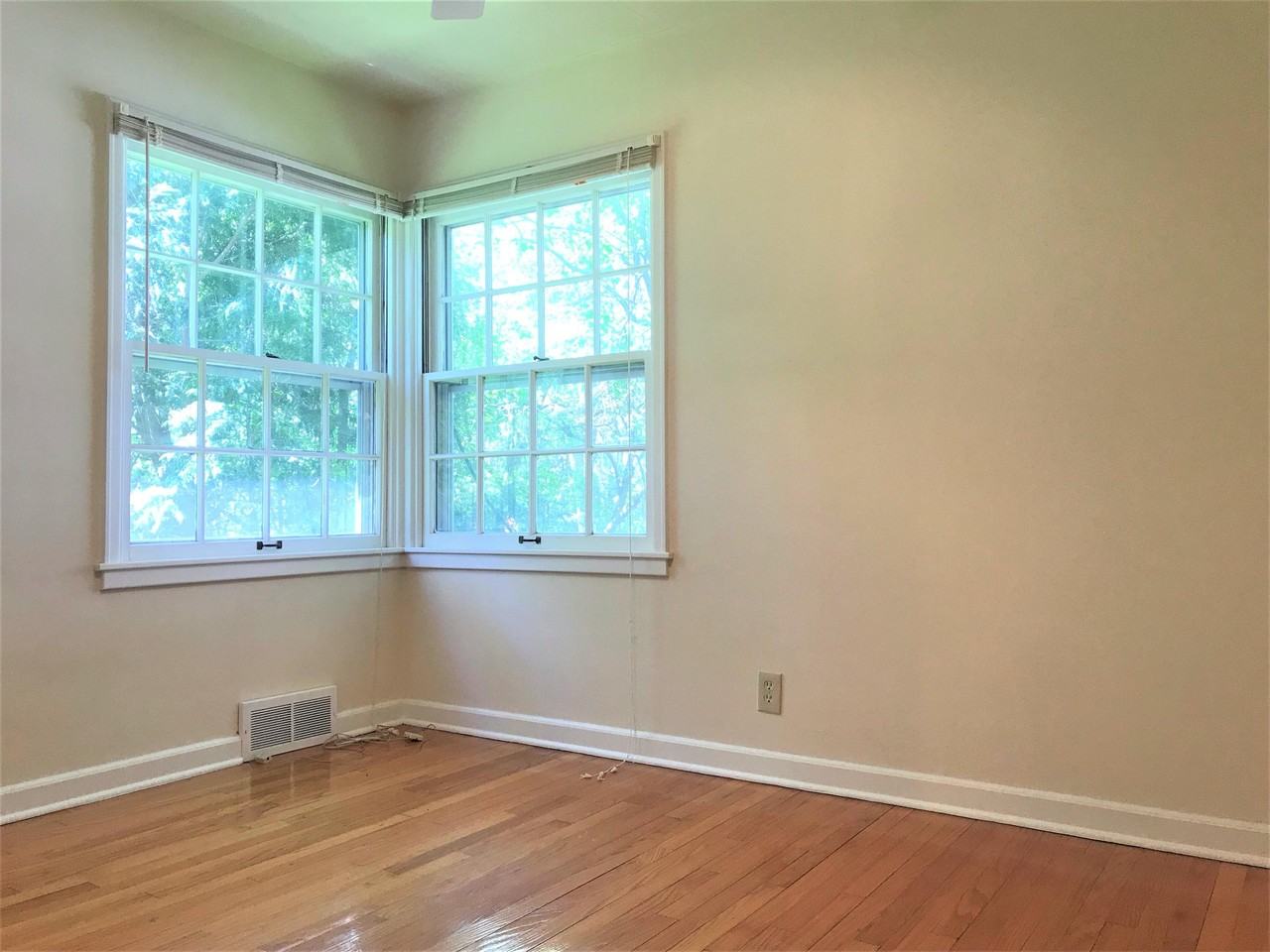 306 S Owen Dr #1 - Photo 5 of 26