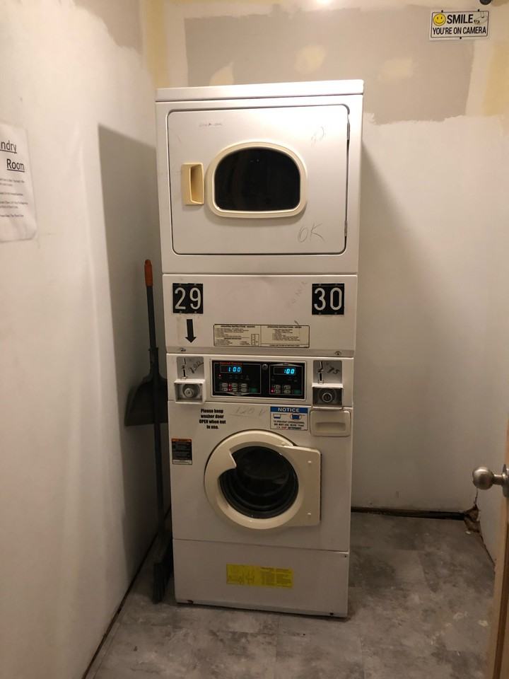 1714 W 46th St Apt 2e #2E - Photo 2 of 10