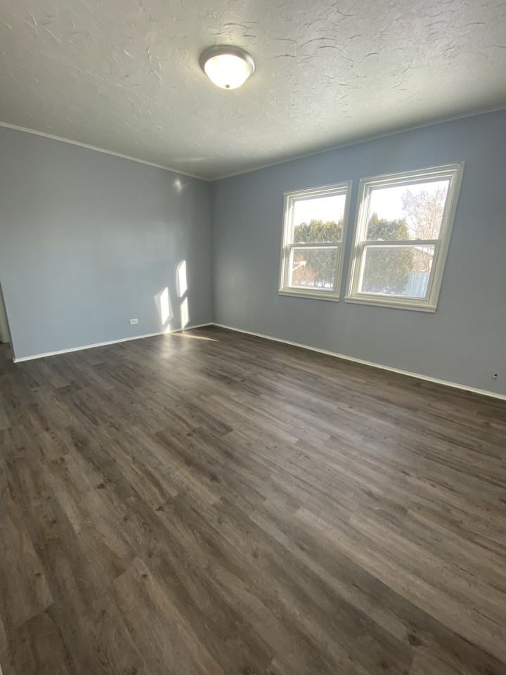 918 Circle Dr #918A - Photo 2 of 5