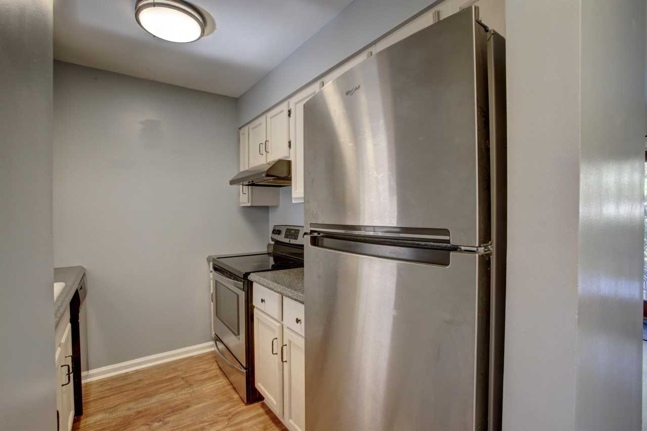 10 Glenridge #10 - Photo 6 of 18