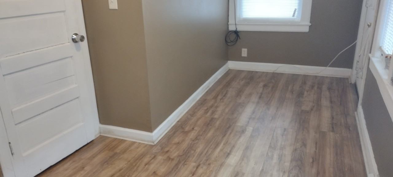 912 Alma St - Photo 4 of 6