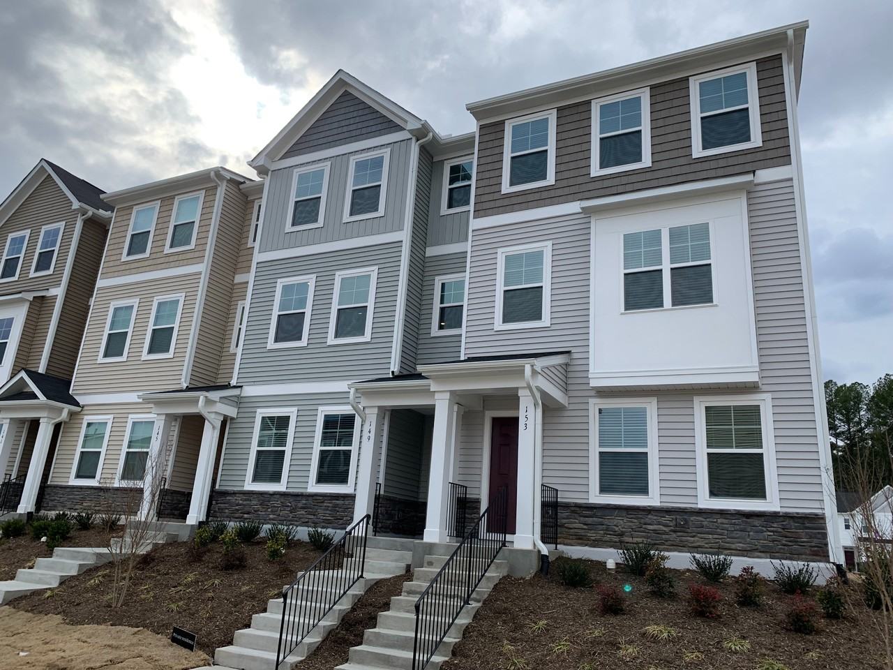 149 Summer Violet Ln - Photo 2 of 39