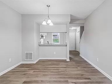 531 Lex Dr - Photo 4 of 19