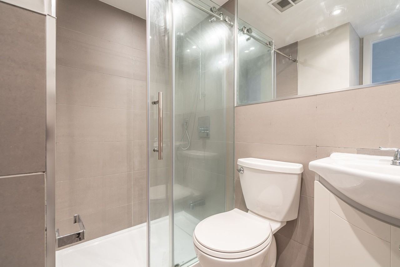 730 St. Clarens Apartments 730 Saint