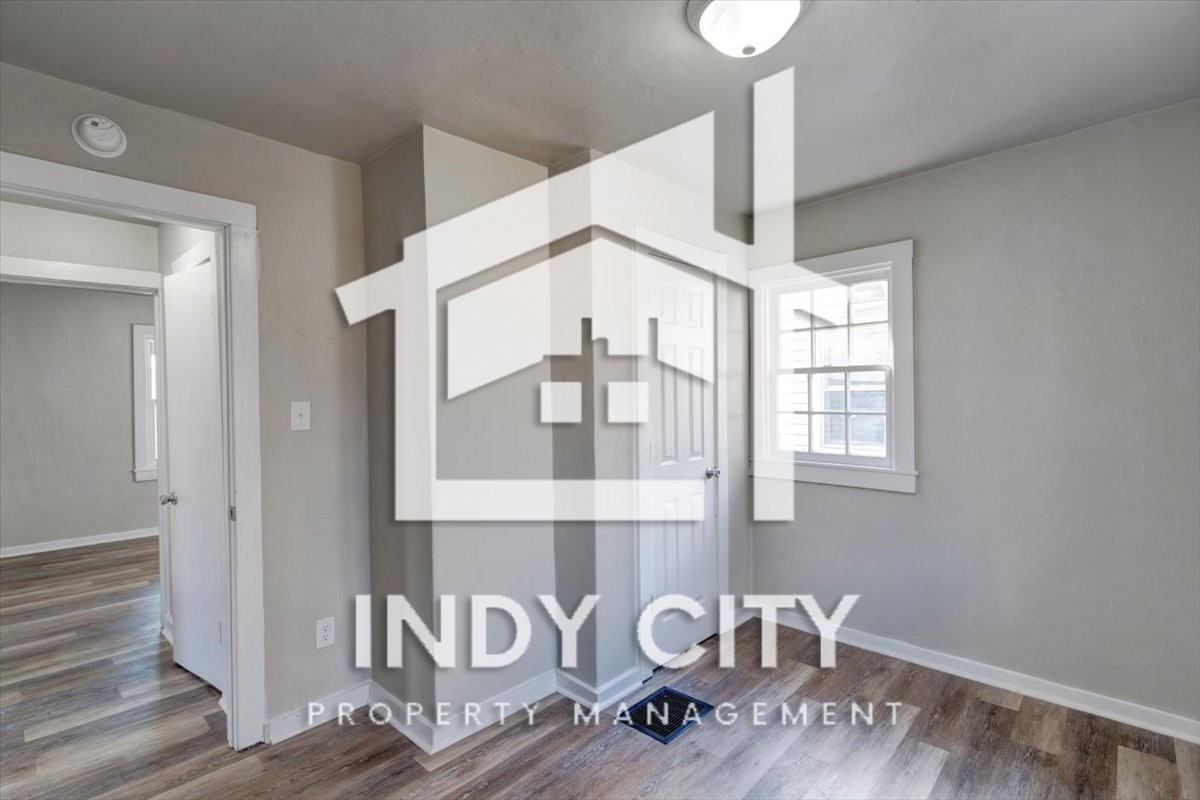 1244 Edgemont Ave #1 - Photo 6 of 10