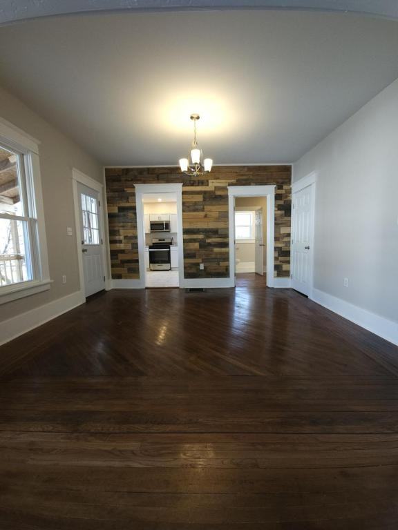 4532 Apulia Rd - Photo 3 of 23