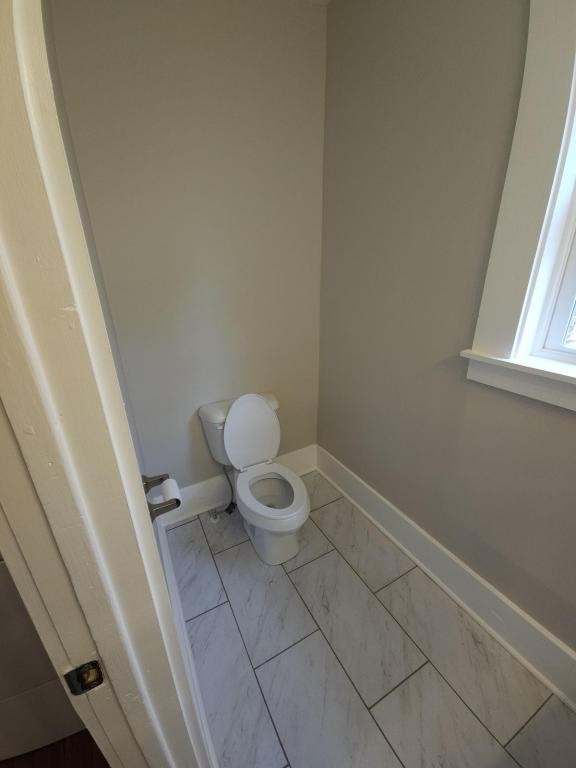 4534 Apulia Rd - Photo 7 of 26