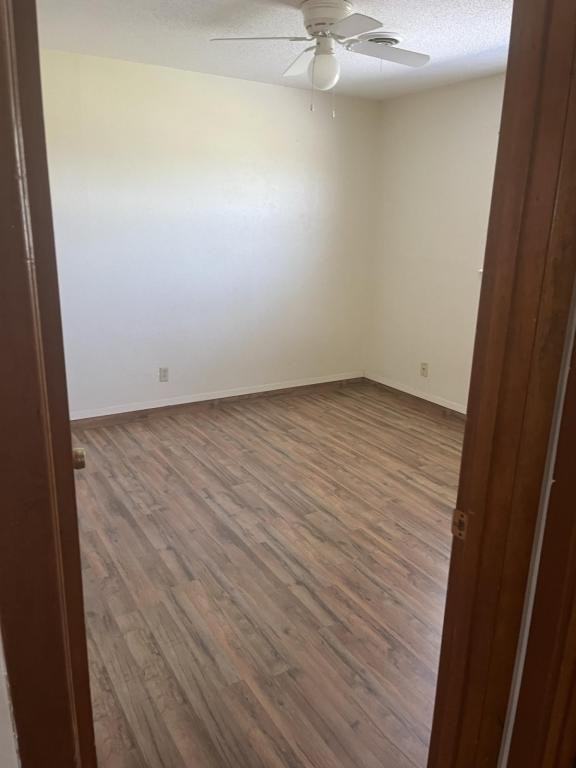 505 S 25 Mile Ave - Photo 2 of 11