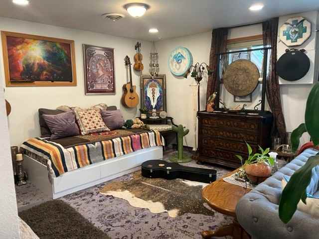 15253 S Elk Creek Rd - Photo 2 of 9