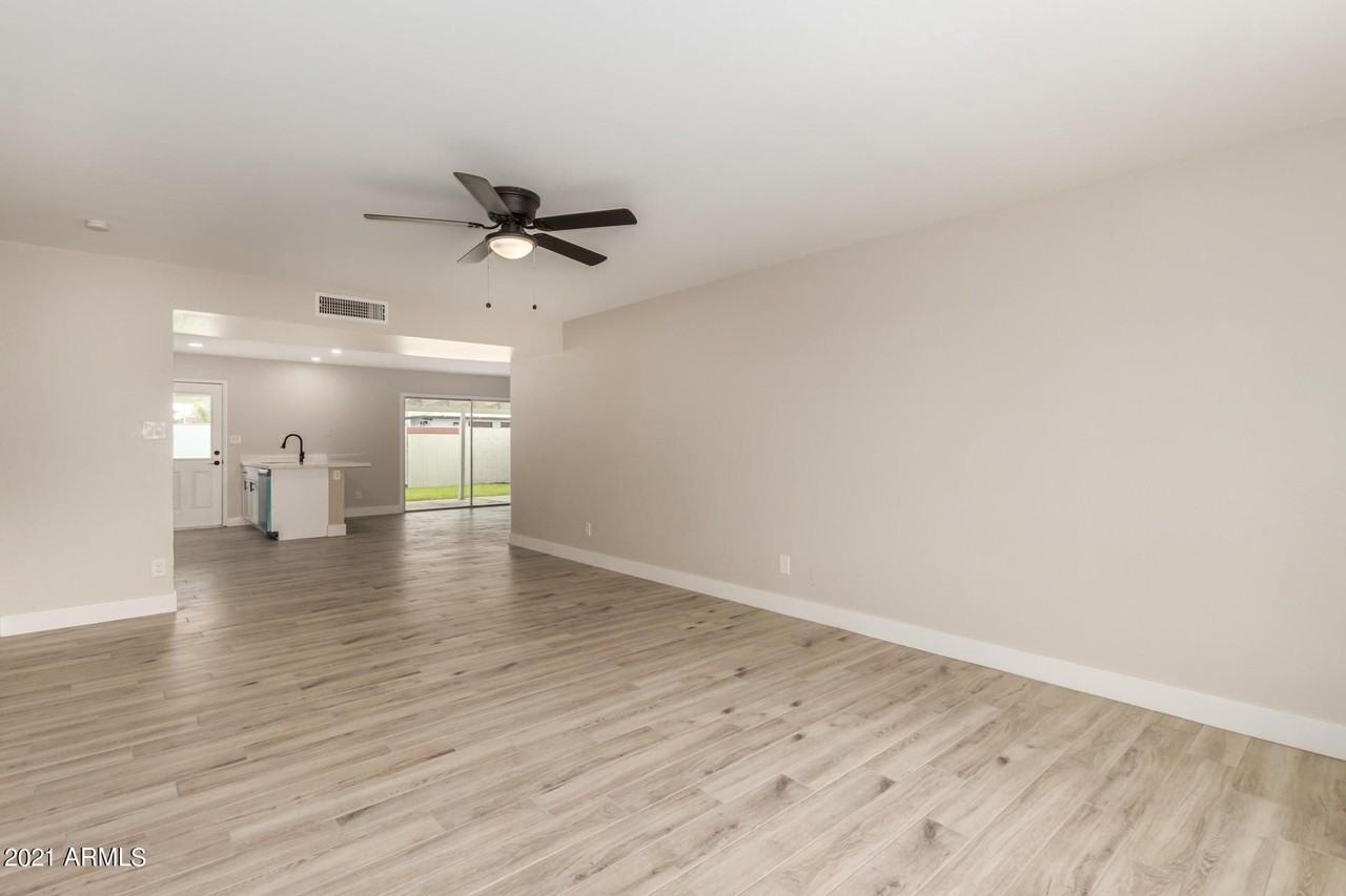 1971 E Huntington Dr - Photo 3 of 20