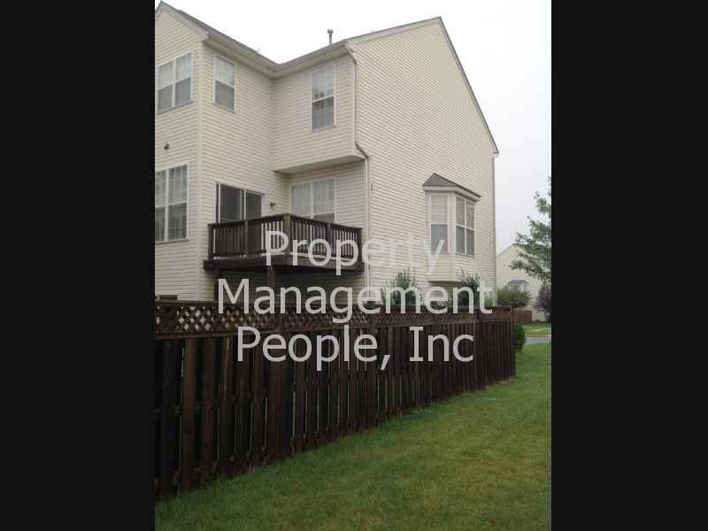 1901 Crossing Stone Ct - Photo 3 of 21