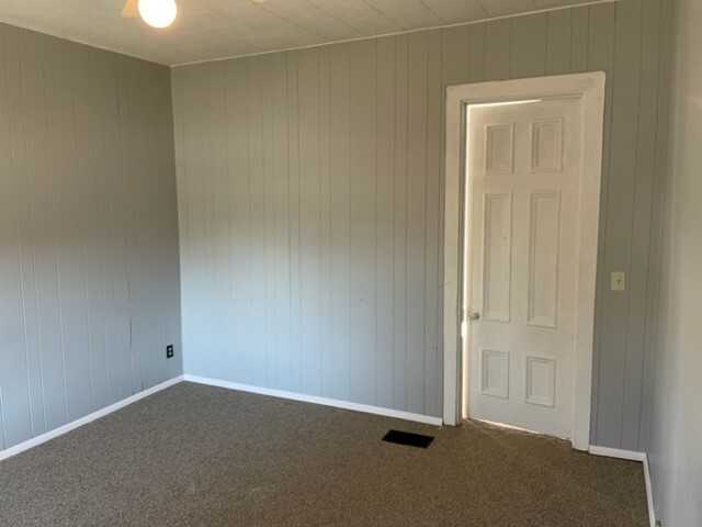 1411 Fountain Ave - Photo 3 of 6