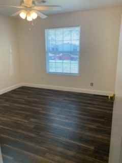 301 S 39th 1/2 Cir - Photo 4 of 9