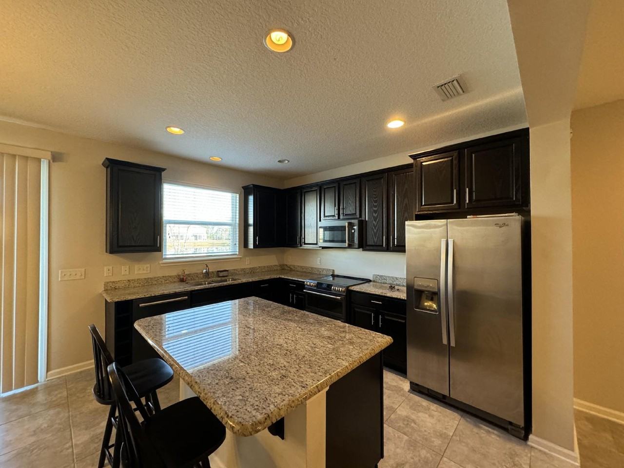 144 Nelson Ln - Photo 6 of 21