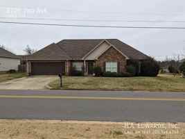 featured image of 2105 2nd Avenue