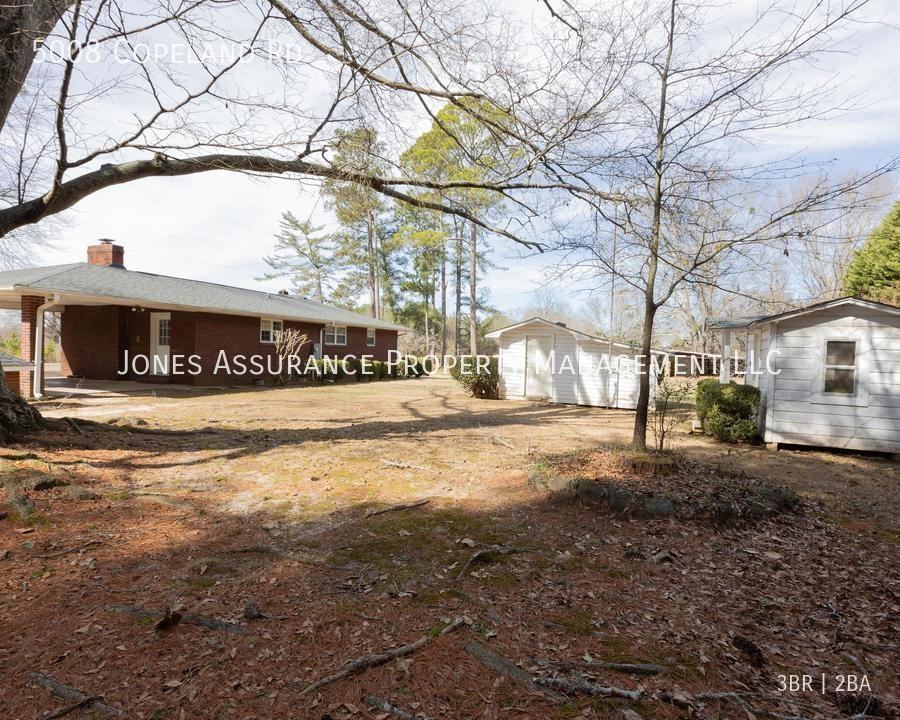 5008 Copeland Rd - Photo 2 of 32