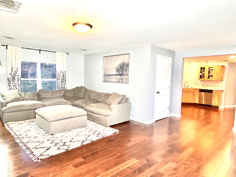 7115 State Pl - Photo 3 of 18